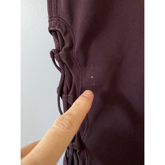Lululemon Tied To It 7/8 Tight 25" Black Cherry Size 6 Leggings - Picture 9 of 14